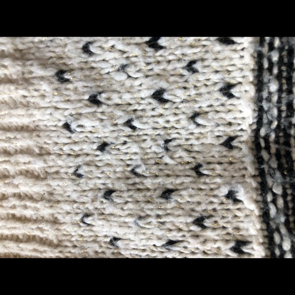 Maurices patterned cardigan w/ gold stitching - Picture 2 of 4